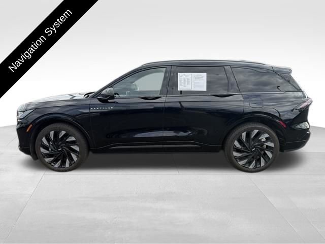 Used 2024 Lincoln Nautilus Reserve w/ Equipment Group 202A image 3