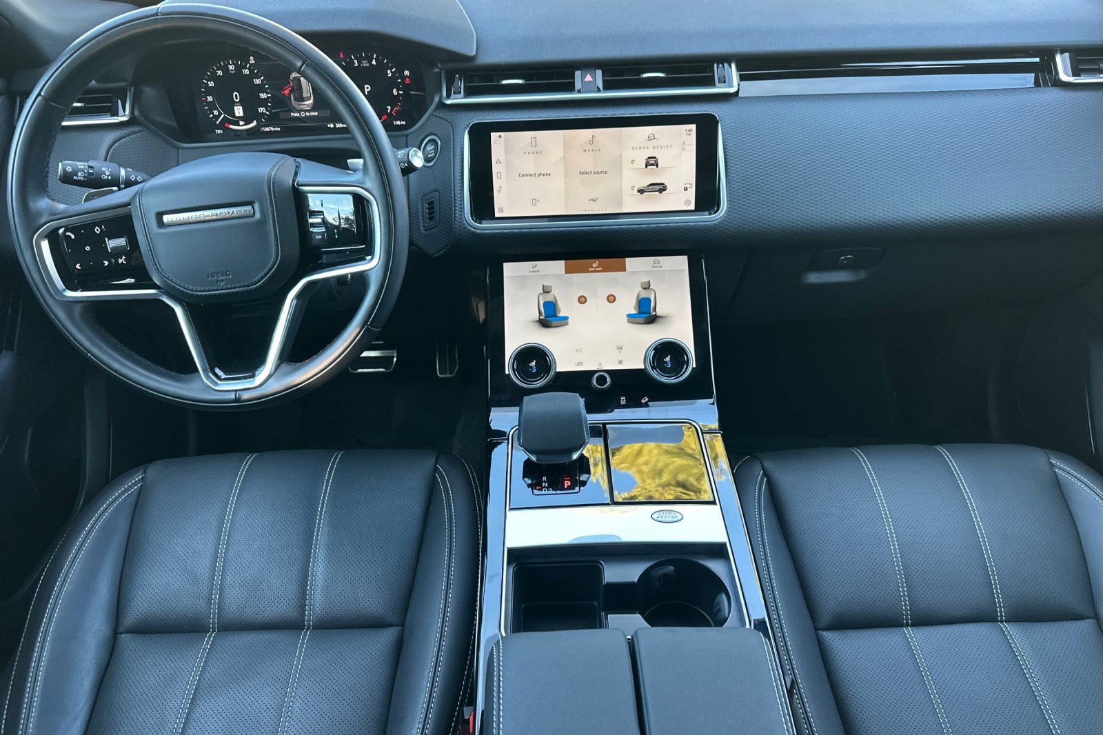 Used 2023 Land Rover Range Rover Velar R-Dynamic S image 17
