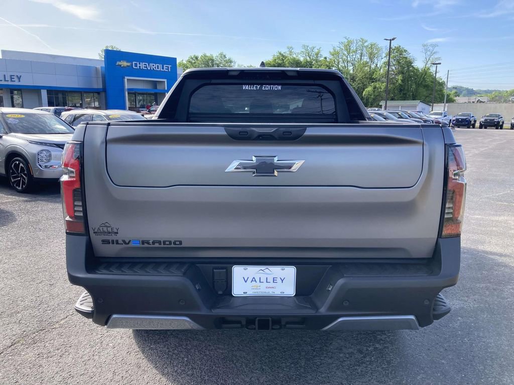 New 2026 Chevrolet Silverado EV Trail Boss AWD/4WD image 5