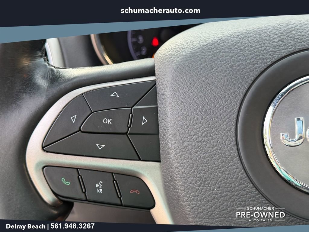 Used 2020 Jeep Grand Cherokee Limited AWD/4WD image 27