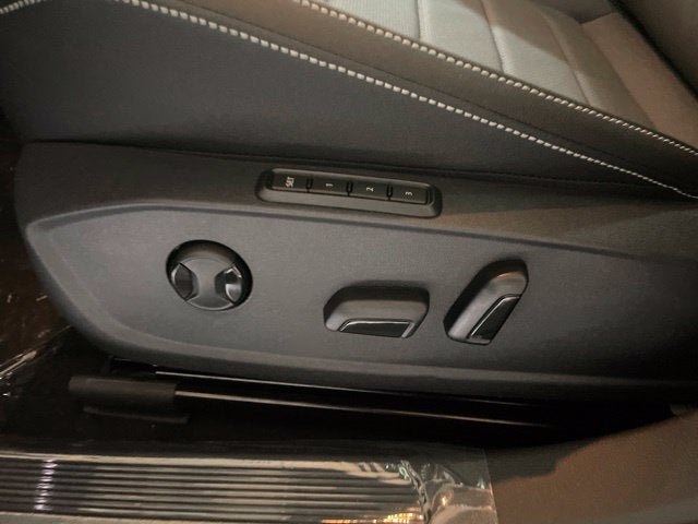 New 2027 Volkswagen Jetta SEL FWD image 15