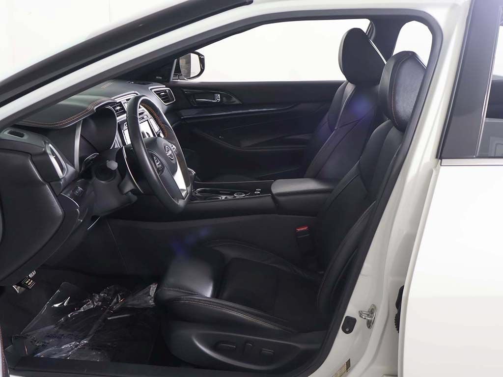 Used 2023 Nissan Maxima SR w/ Sport Mat Group FWD image 29