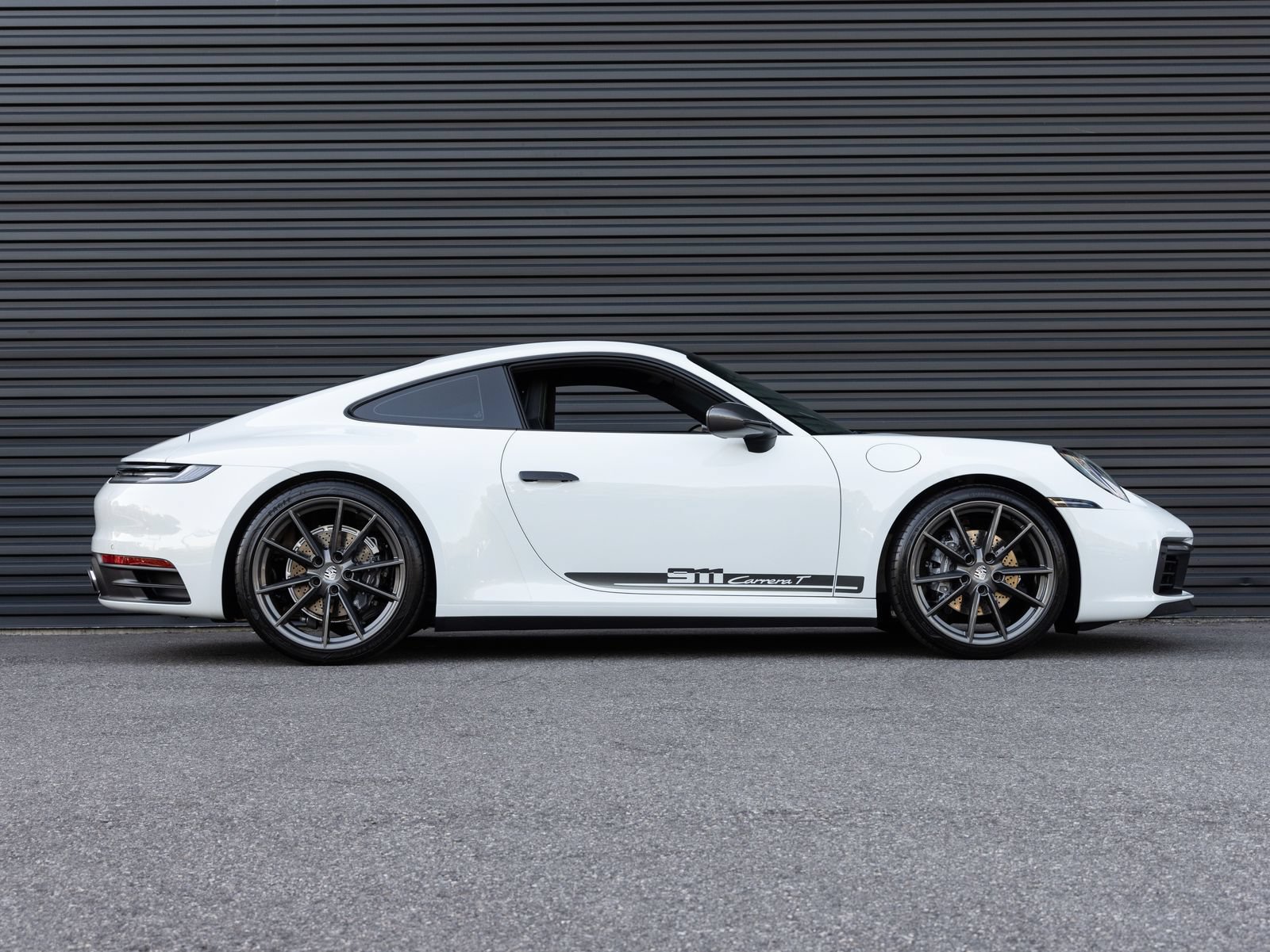 Used 2024 Porsche 911 Carrera T RWD image 8