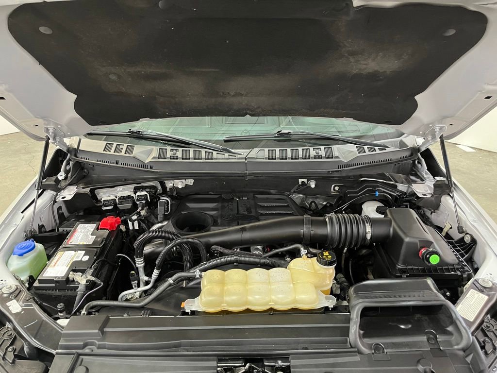 Used 2020 Ford F150 Platinum w/ FX4 Off-Road Package AWD/4WD image 6