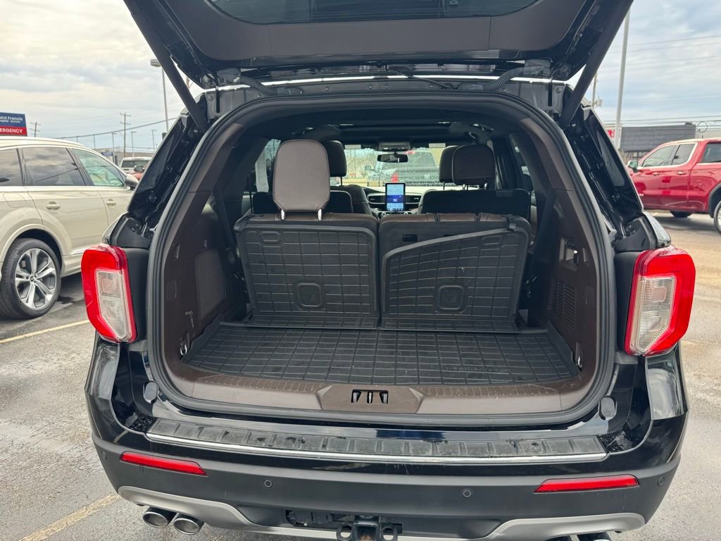 Used 2023 Ford Explorer King Ranch w/ Technology Package image 38
