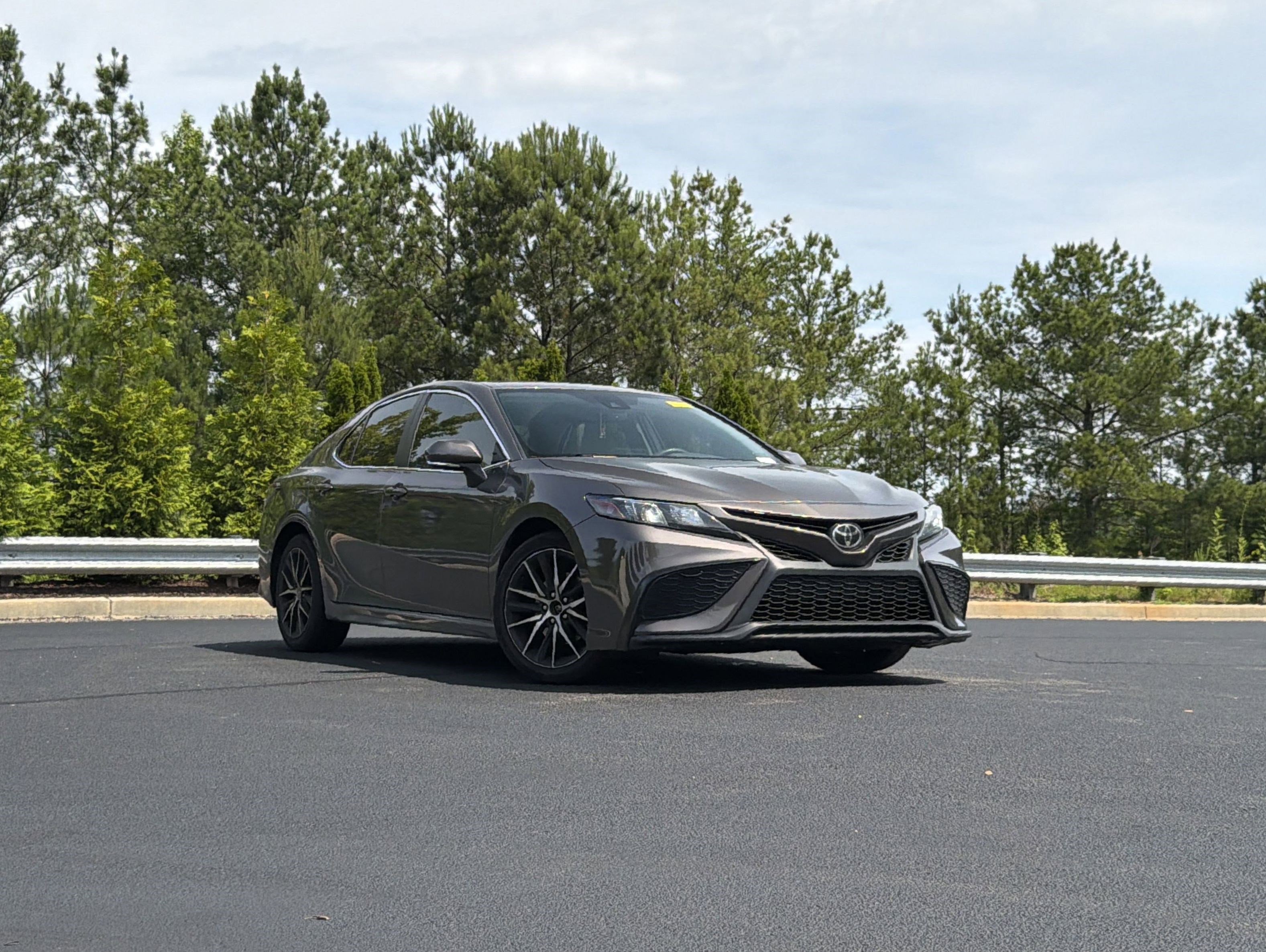 Used 2023 Toyota Camry SE w/ Convenience Package FWD video 2
