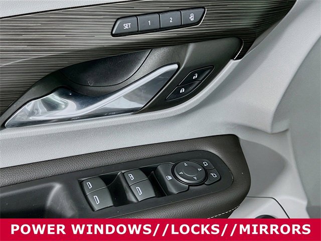 Used 2023 GMC Terrain SLT w/ Infotainment Package II image 21