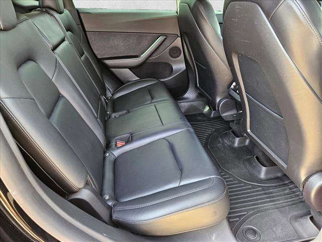 Used 2022 Tesla Model Y Long Range image 20