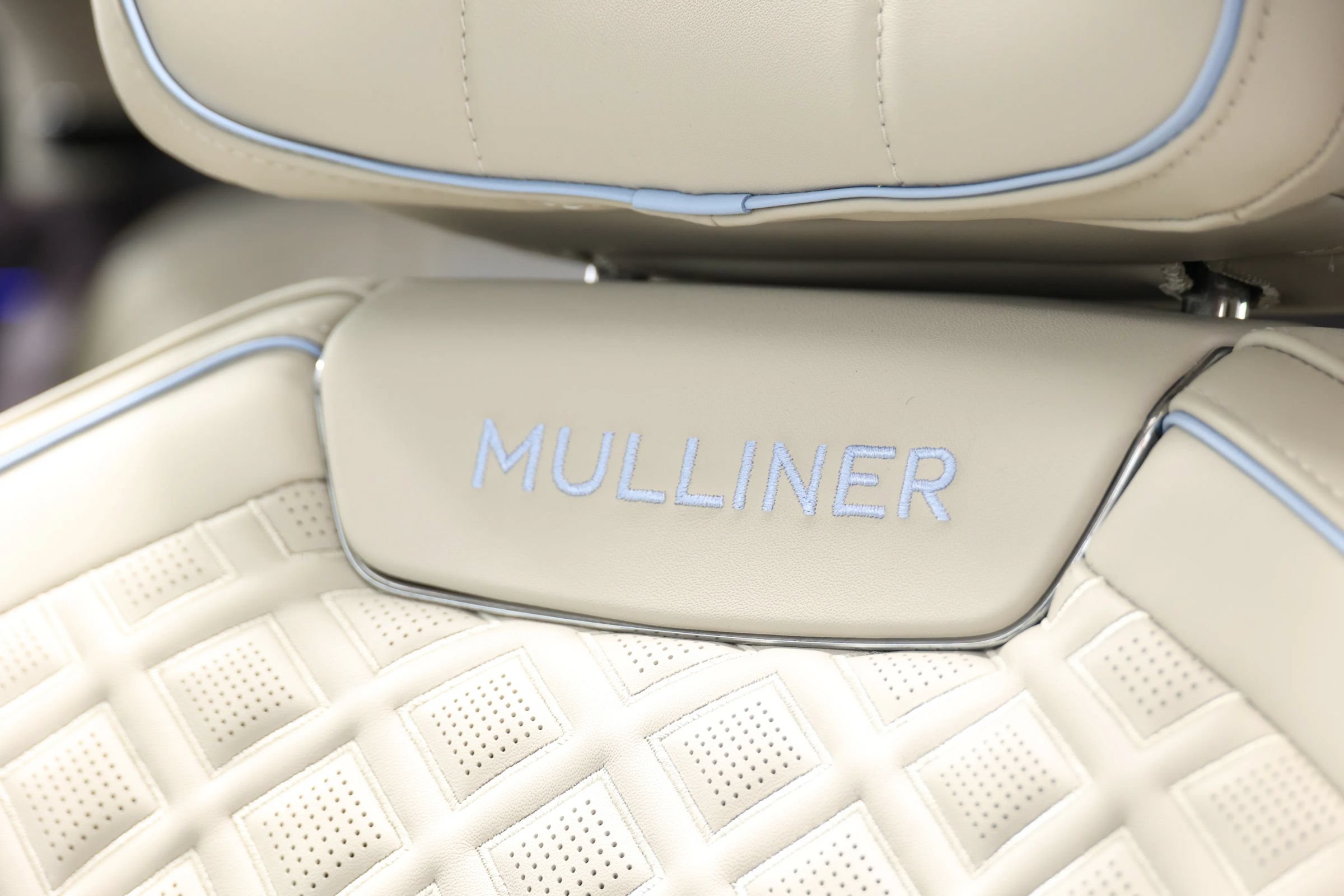 Used 2022 Bentley Flying Spur V8 AWD/4WD image 25