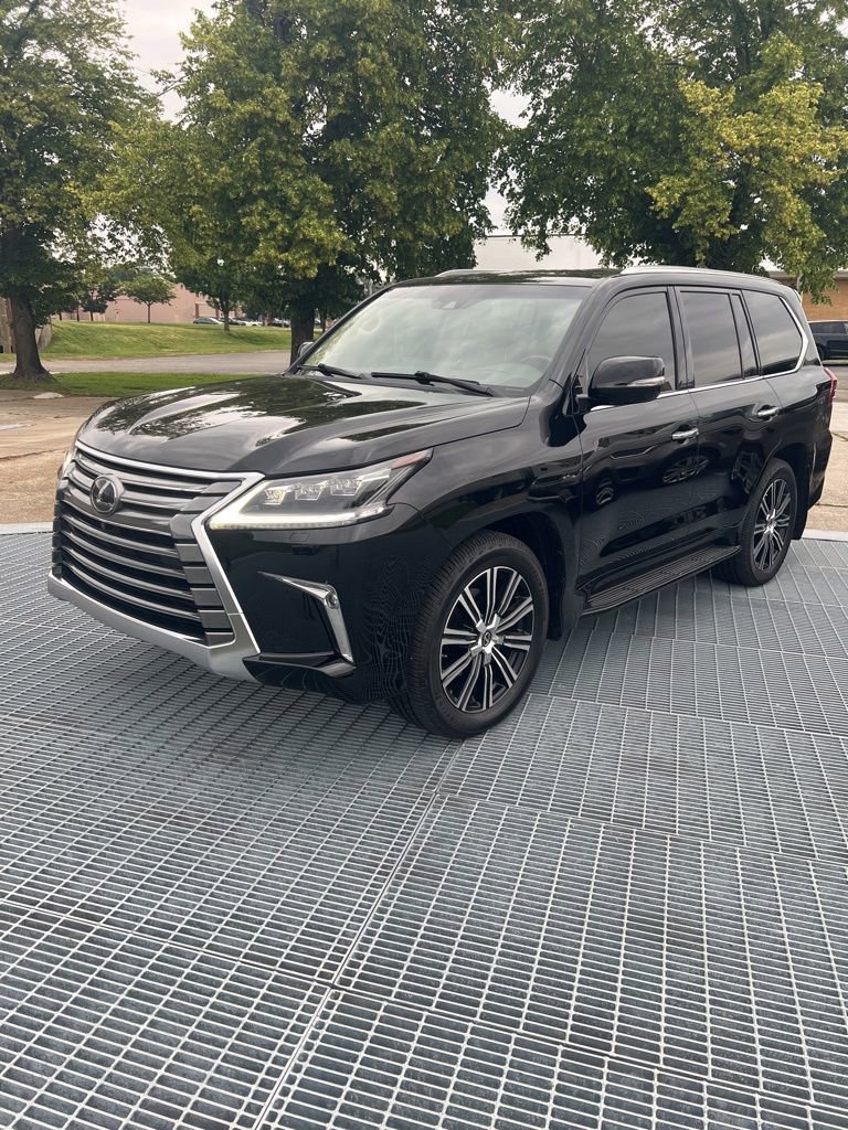 Used 2021 Lexus LX 570 4WD w/ Luxury Package