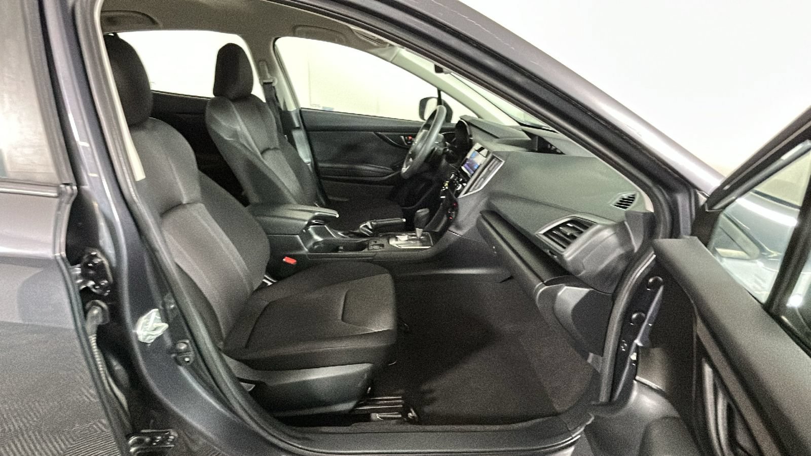 Used 2023 Subaru Impreza 2.0i Premium AWD/4WD image 34