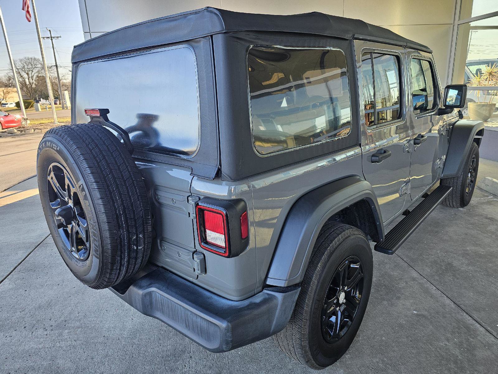 Used 2019 Jeep Wrangler Unlimited Sport S image 5