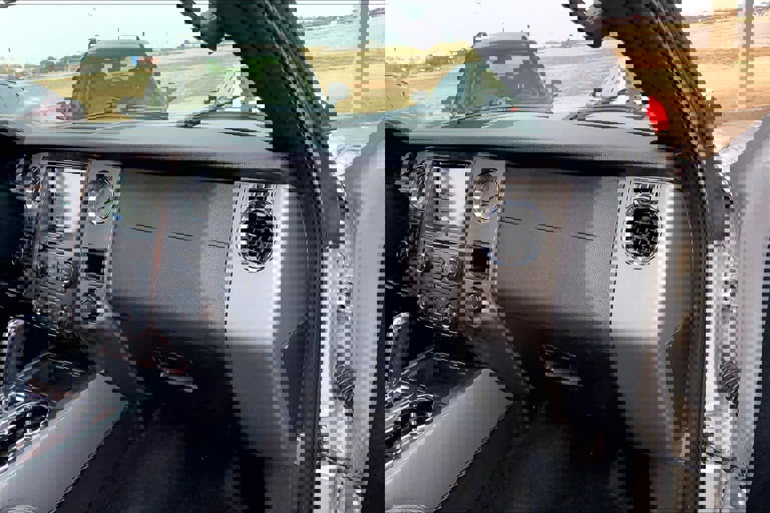 Used 2016 Ford Expedition Platinum image 19