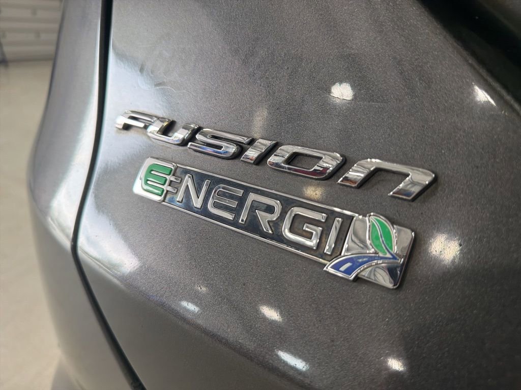 Used 2017 Ford Fusion Energi Titanium image 7