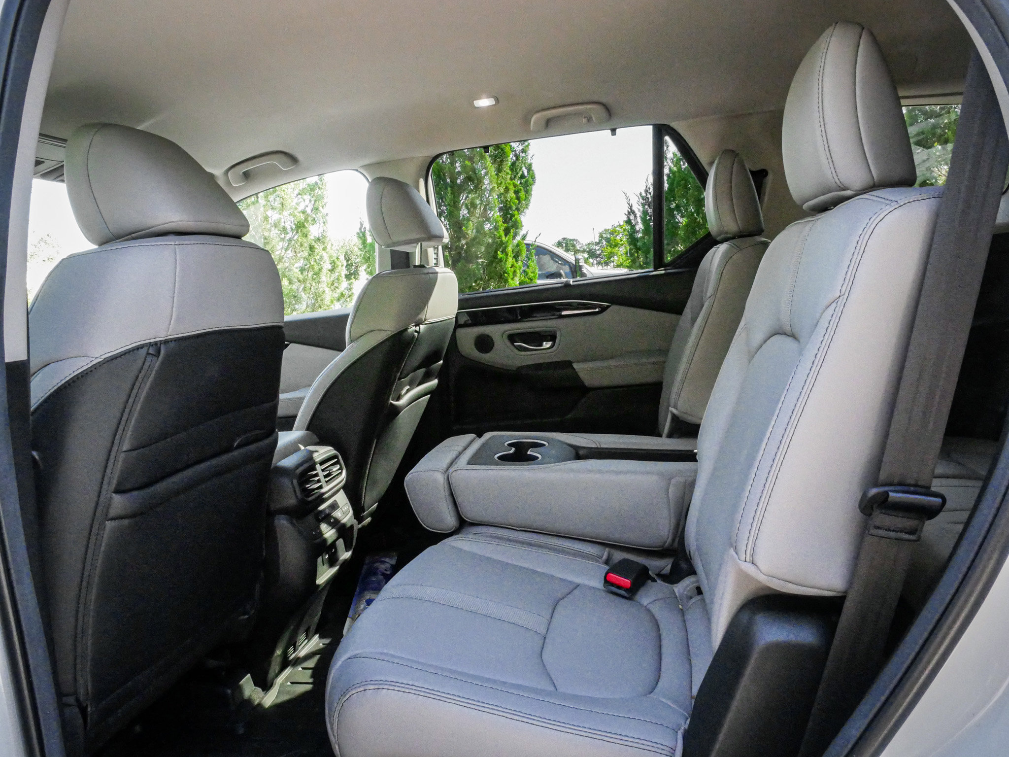 Used 2025 Honda Pilot EX-L image 28