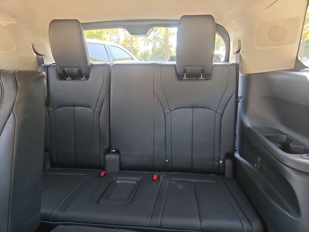 Used 2023 INFINITI QX60 Sensory w/ Vision Package image 19