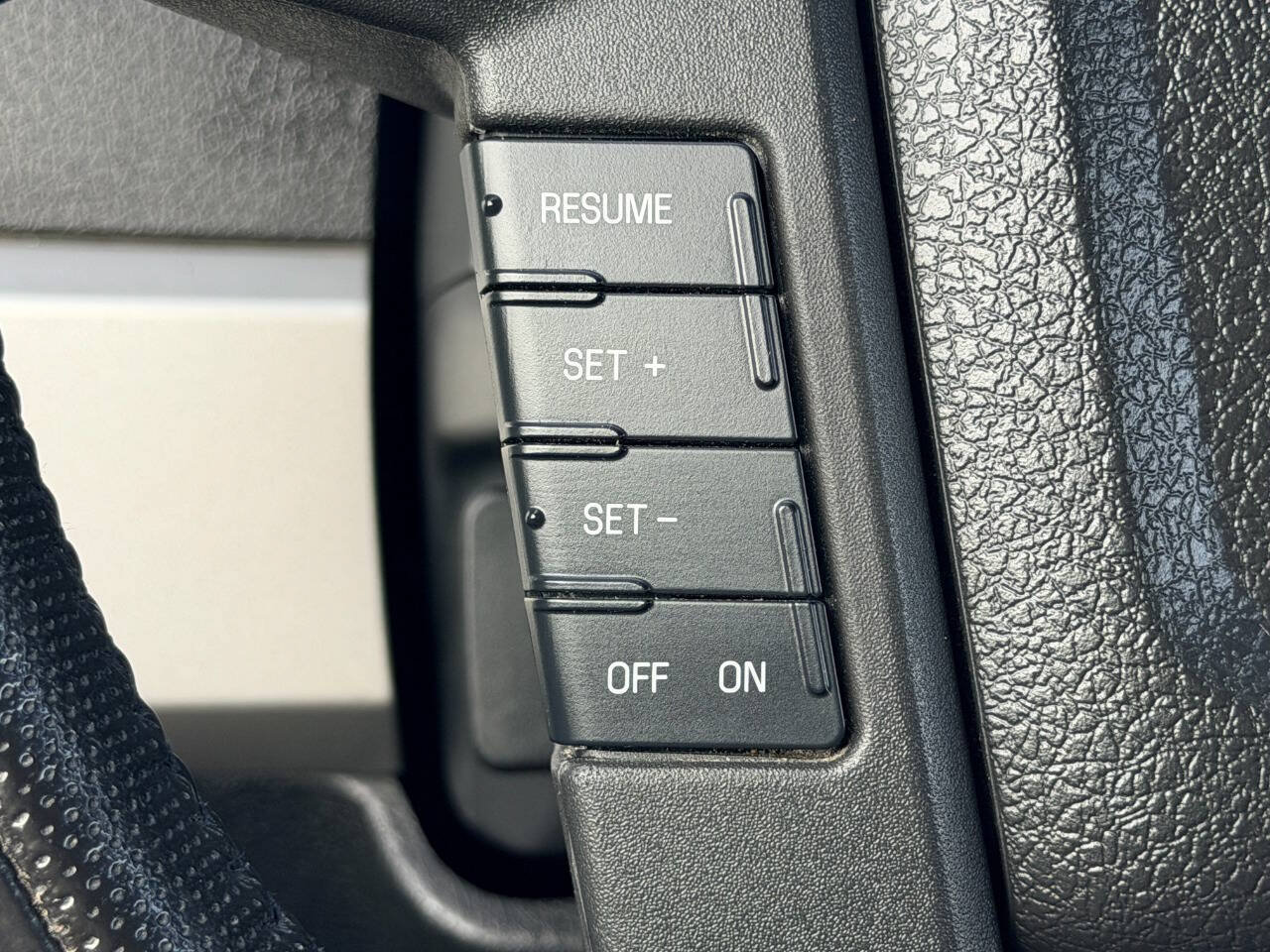 Used 2010 Ford F150 Raptor AWD/4WD image 27