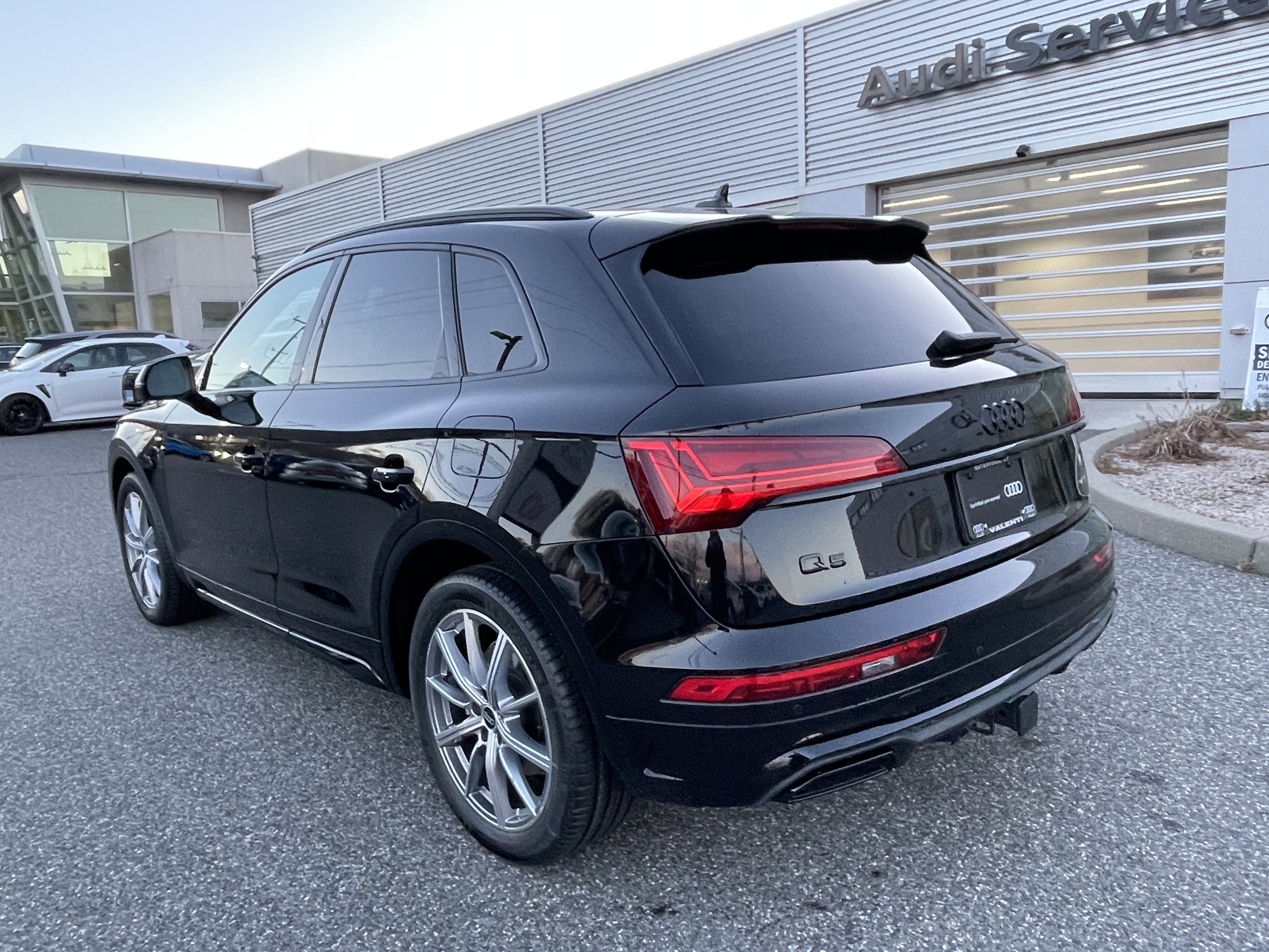 Certified 2022 Audi Q5 e Premium Plus w/ Premium Plus Package AWD/4WD image 6