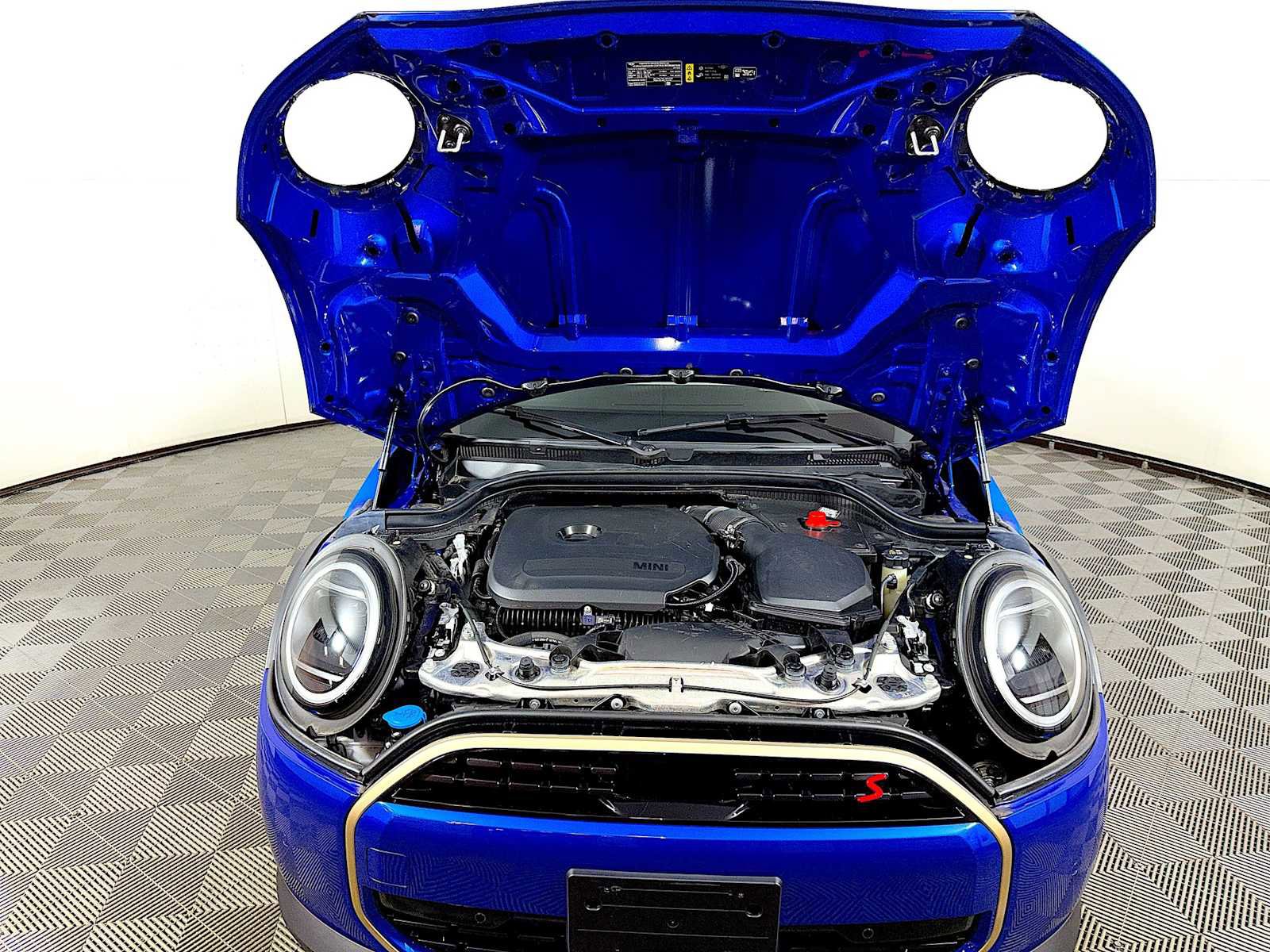 Certified 2025 MINI Cooper S image 30