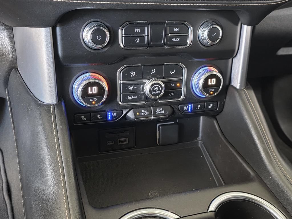 Used 2021 GMC Yukon SLT w/ SLT Premium Package AWD/4WD image 27