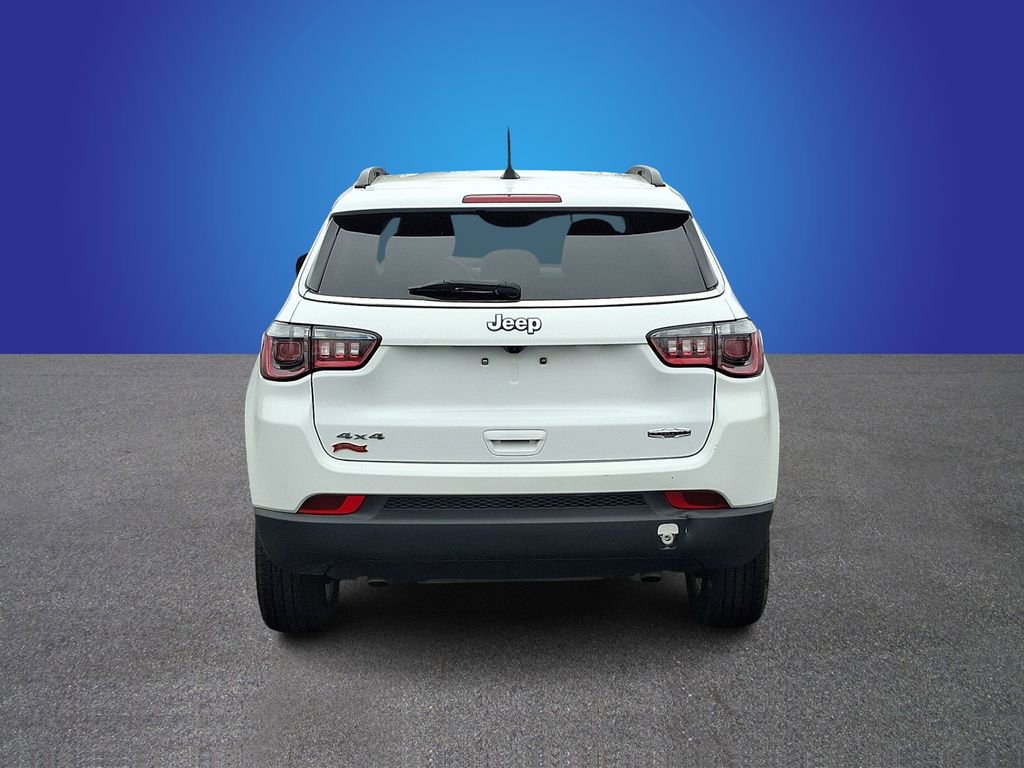 Used 2024 Jeep Compass Latitude image 5