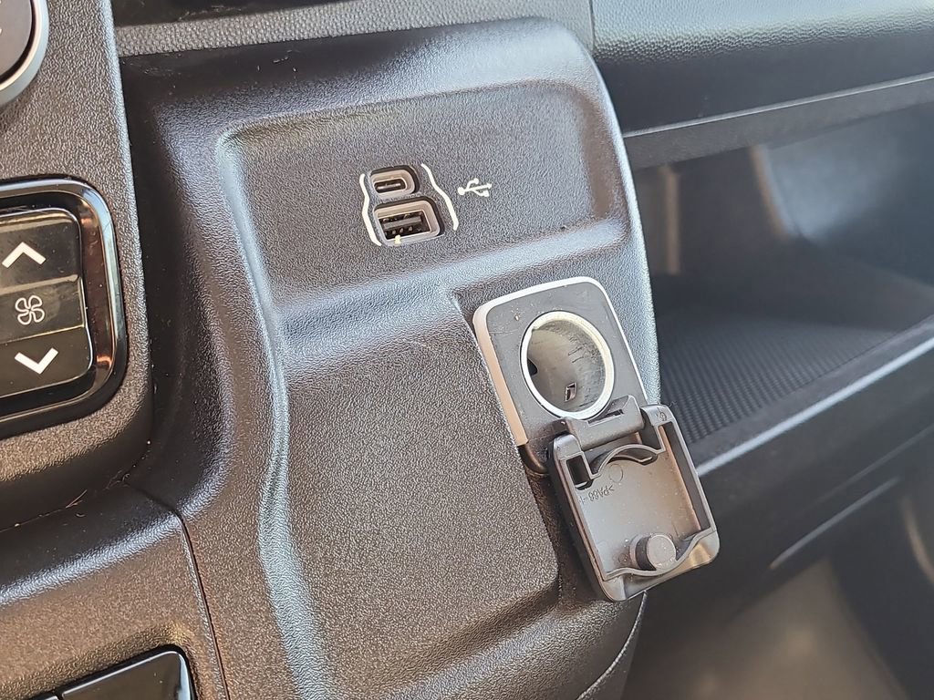 Used 2024 RAM ProMaster 1500 w/ Convenience Group image 21