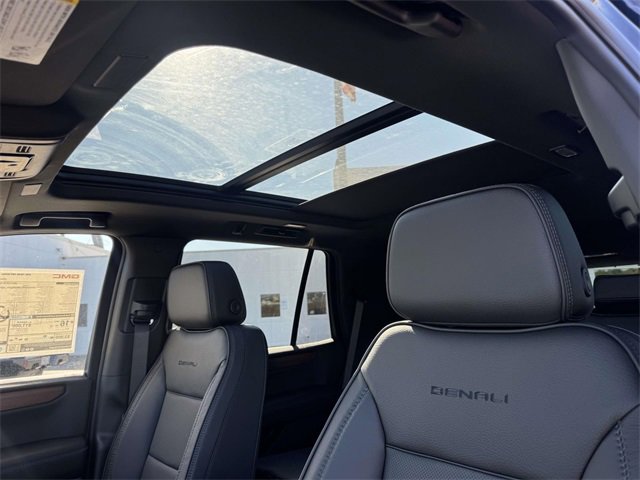 New 2026 GMC Yukon Denali image 8