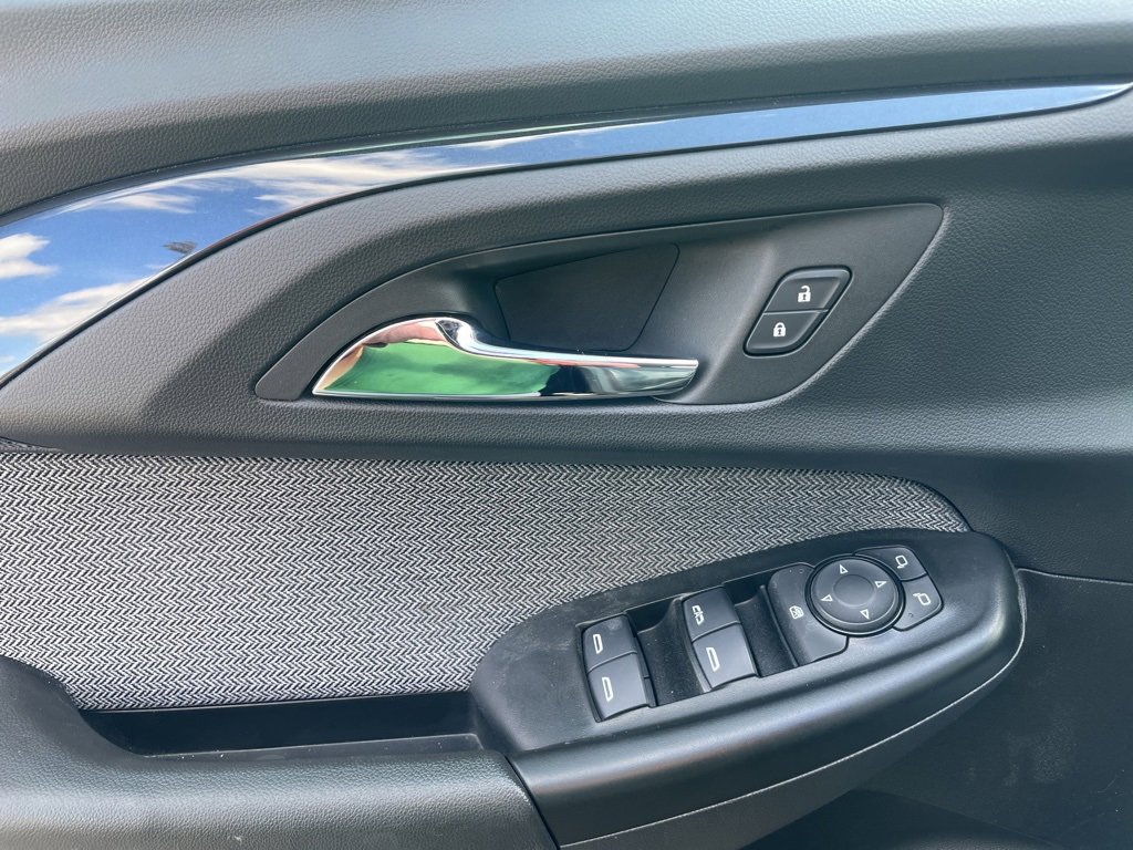 Used 2023 Chevrolet TrailBlazer LS image 23