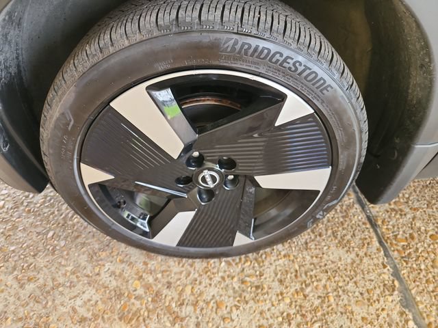 Used 2025 Nissan Kicks SR AWD/4WD image 20