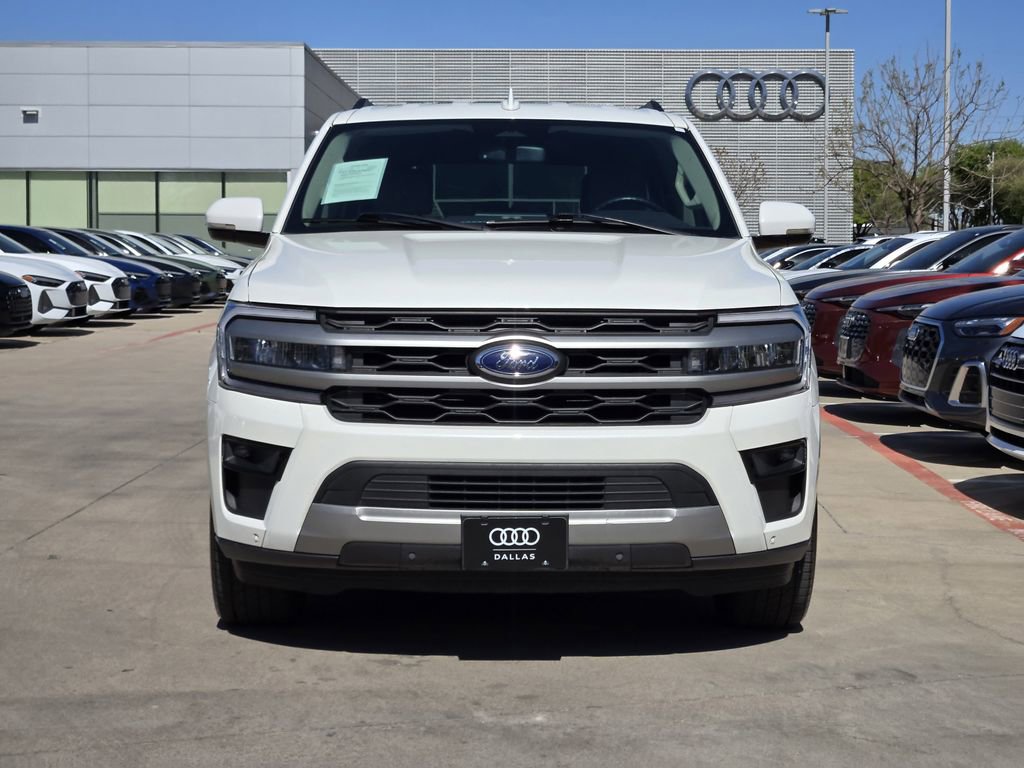 Used 2024 Ford Expedition XLT image 4