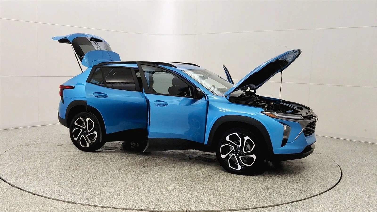 Used 2025 Chevrolet Trax RS w/ Sunroof Package FWD image 9