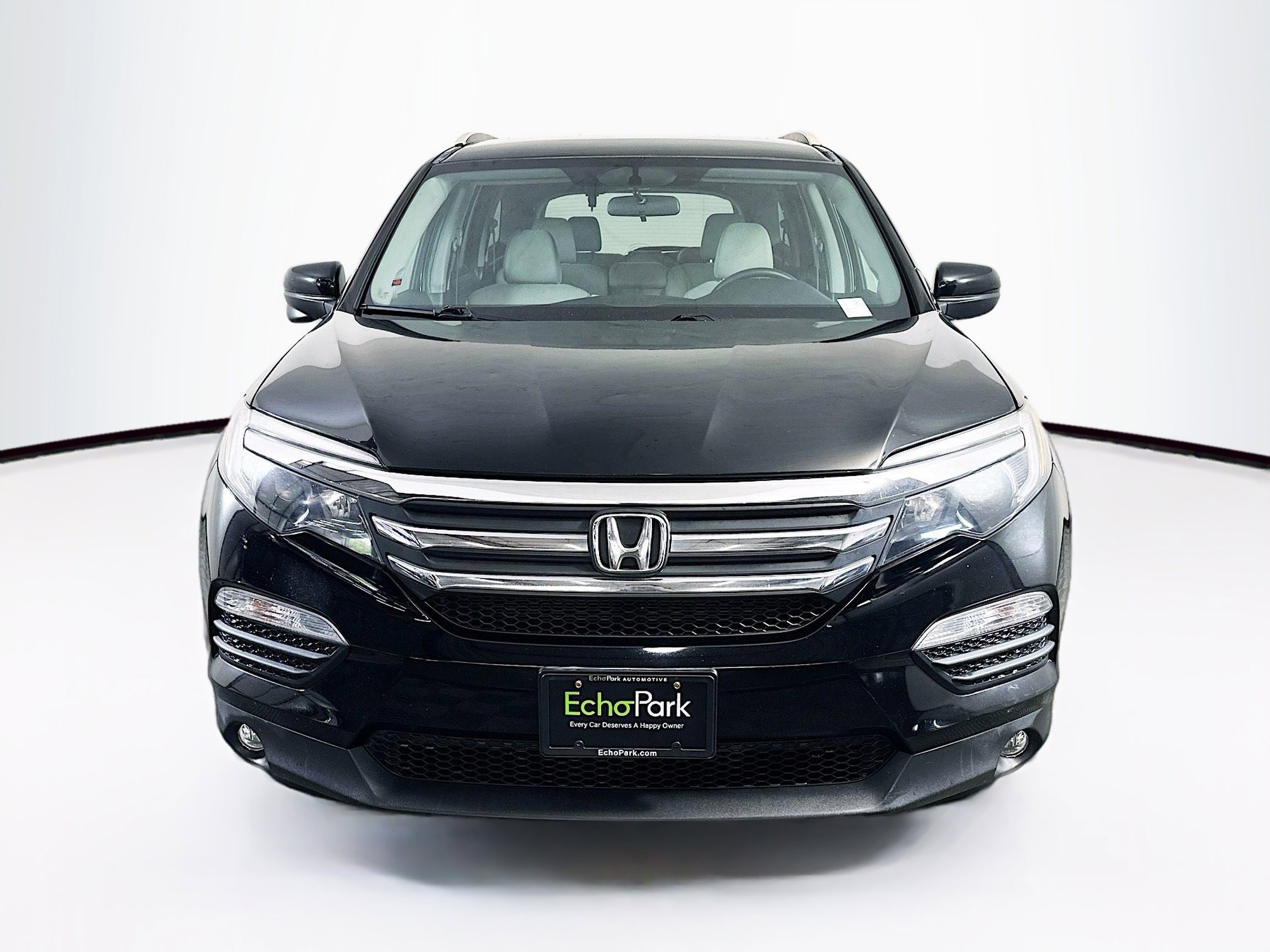 Used 2018 Honda Pilot EX image 2