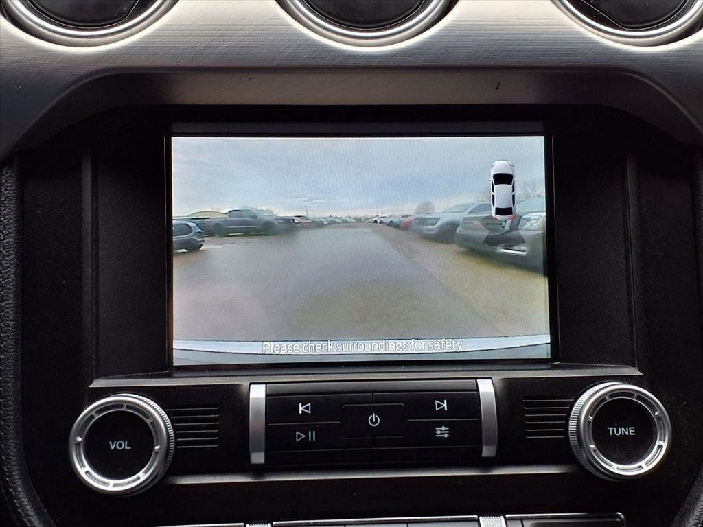 Used 2020 Ford Mustang Premium image 18