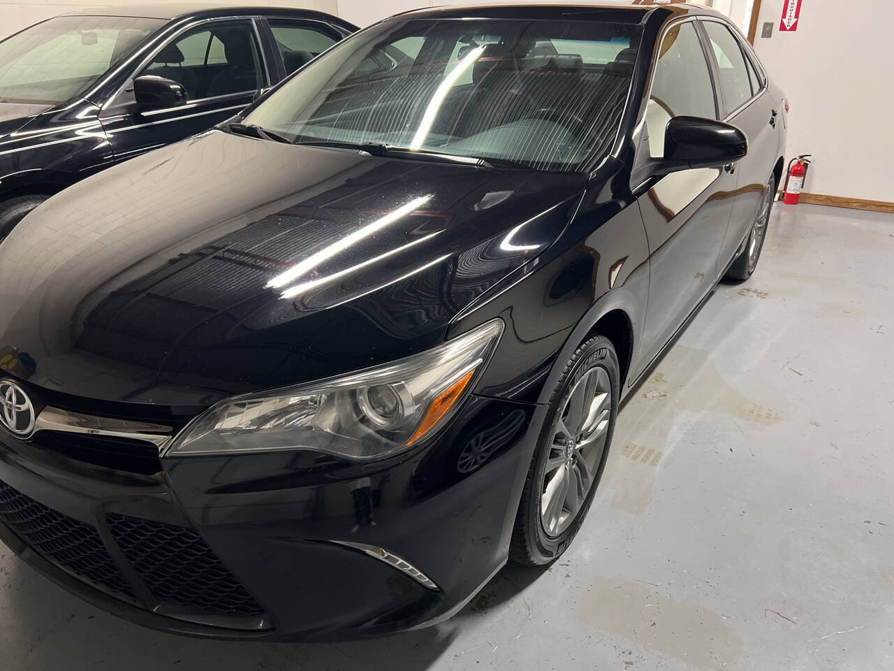 Used 2017 Toyota Camry SE