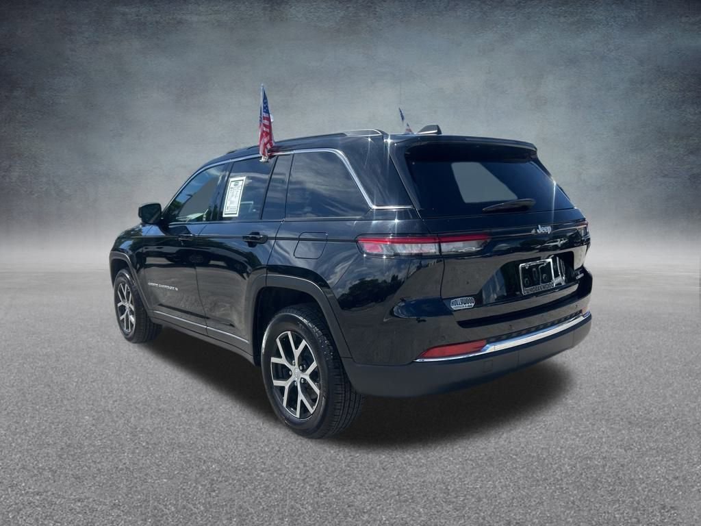 Certified 2024 Jeep Grand Cherokee Limited image 6