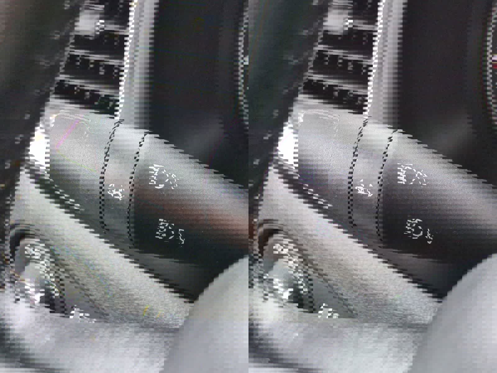 Used 2020 Jeep Renegade Latitude w/ Cold Weather Group AWD/4WD image 26