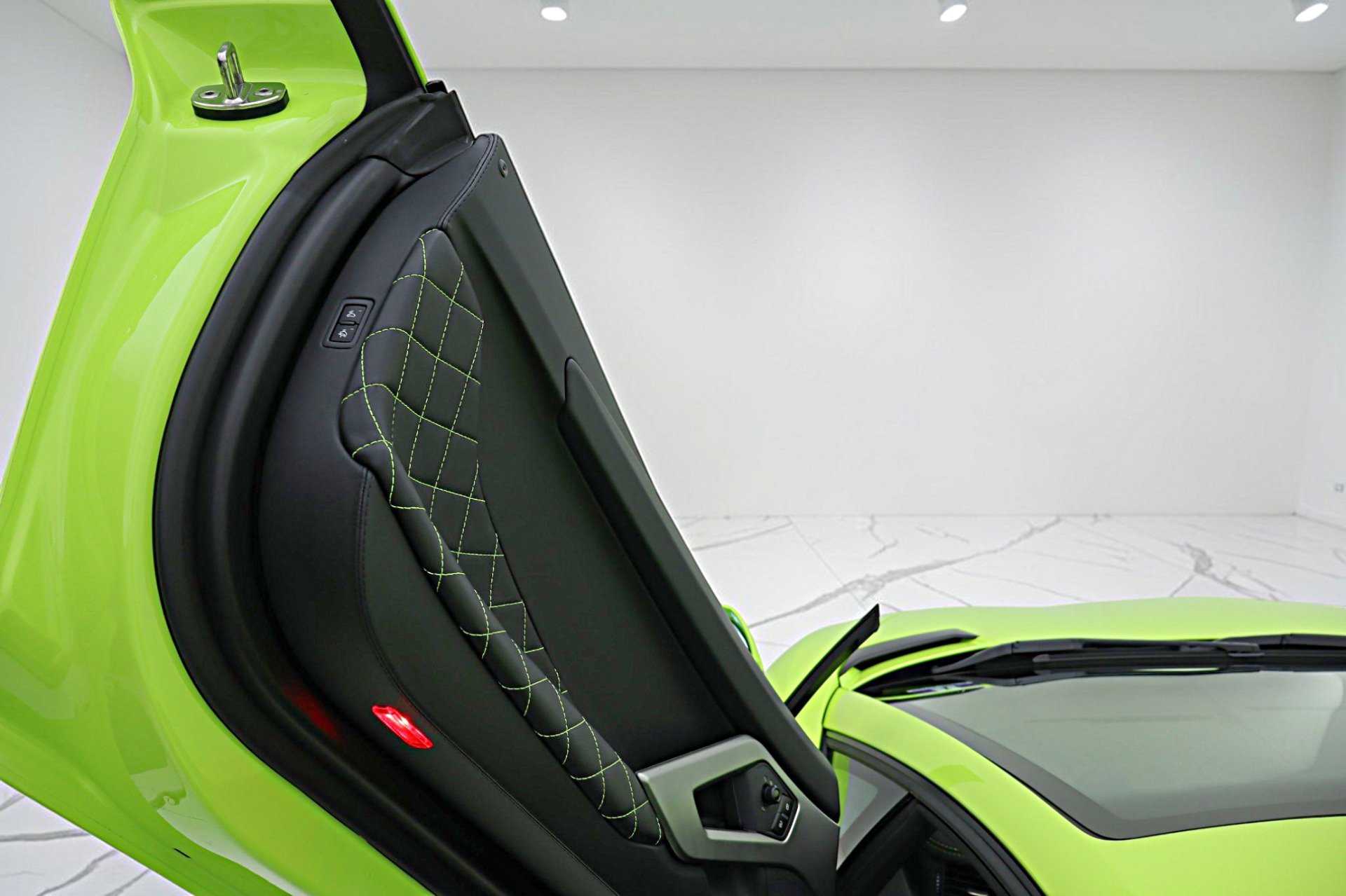 Used 2016 Lamborghini Aventador LP 700-4 image 7