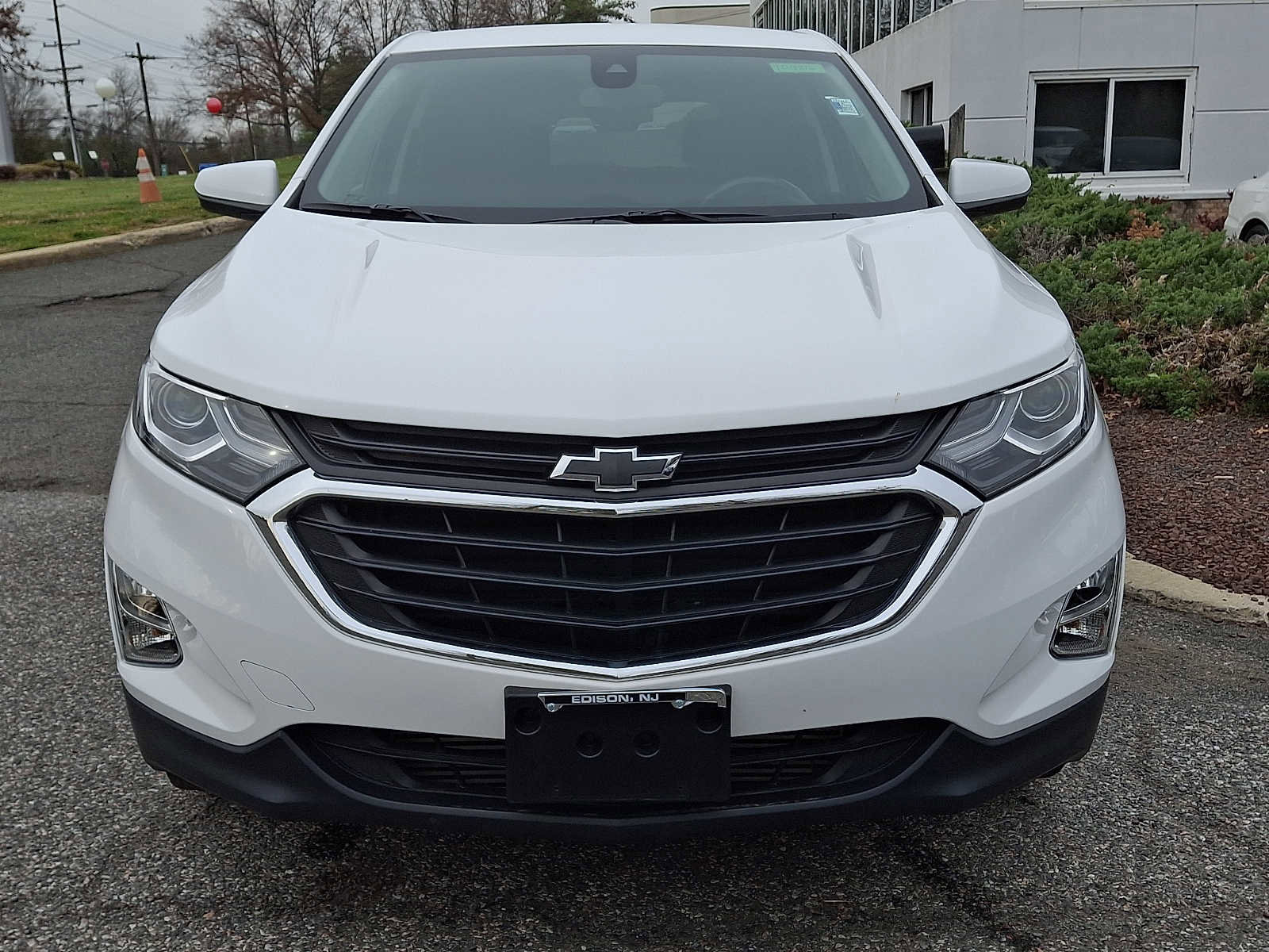 Used 2021 Chevrolet Equinox LT image 2
