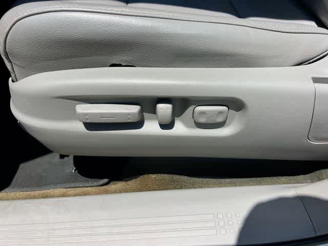 Used 2015 Honda Pilot Touring image 30
