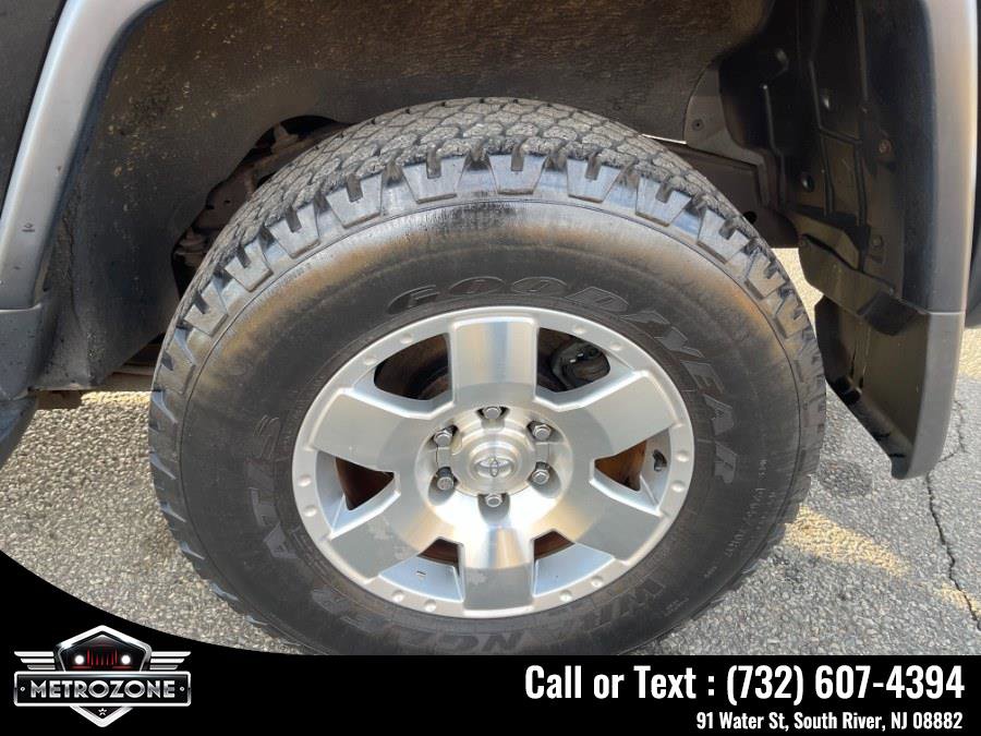 Used 2007 Toyota FJ Cruiser Manual Transmission image 40