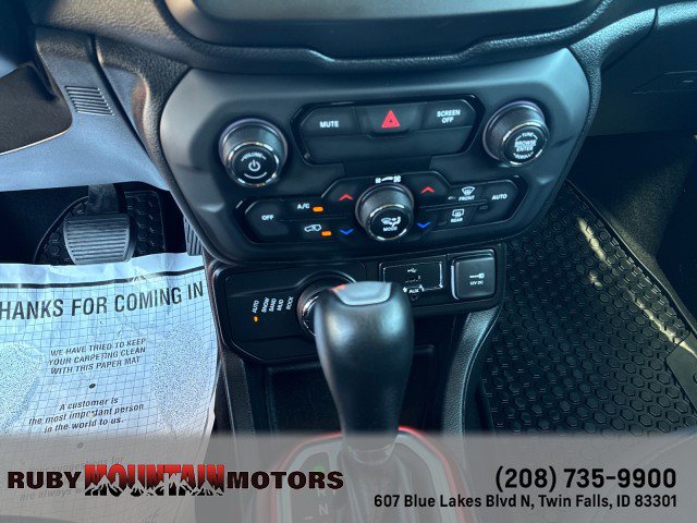 Used 2020 Jeep Renegade Trailhawk AWD/4WD image 22