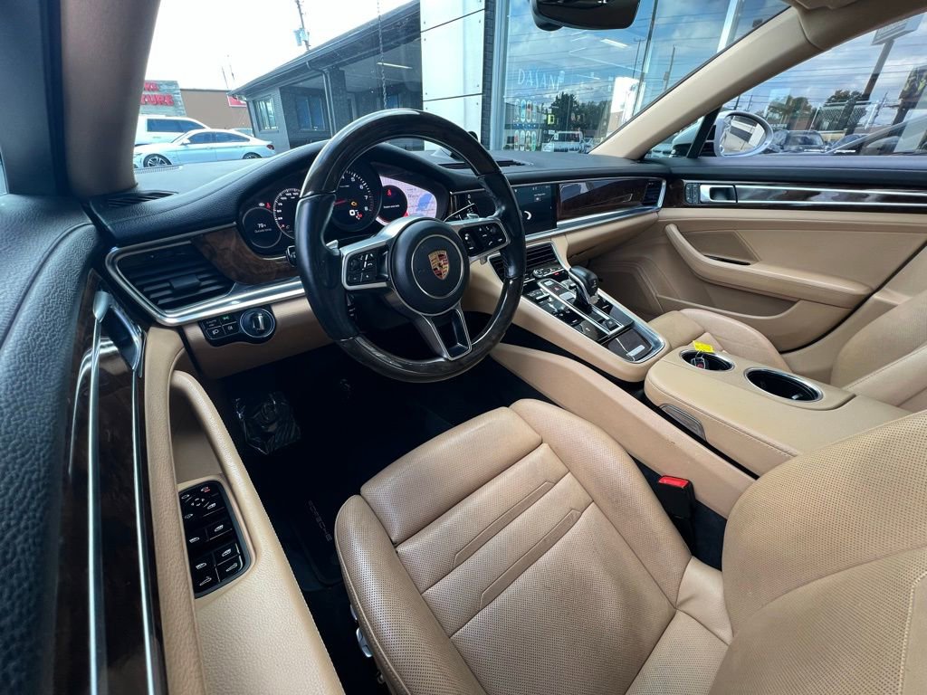 Used 2018 Porsche Panamera 4 image 13