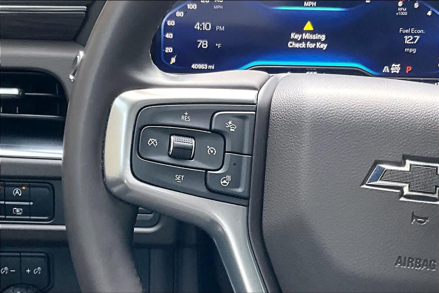 Used 2023 Chevrolet Tahoe Z71 w/ Luxury Package AWD/4WD image 24