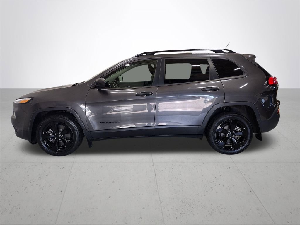 Used 2017 Jeep Cherokee Sport FWD image 10