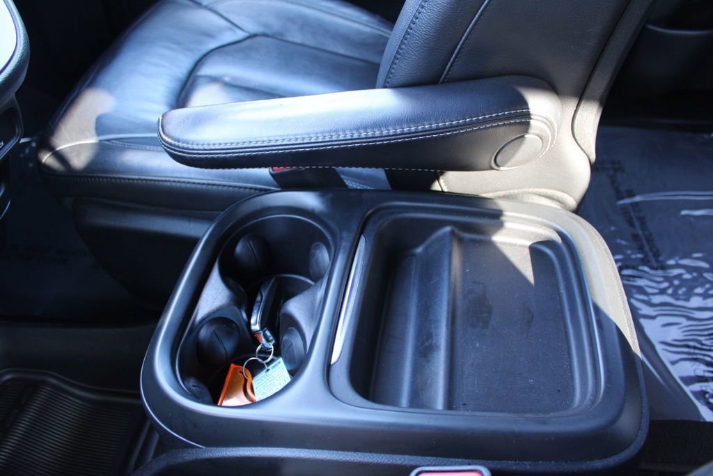 Used 2018 Chrysler Pacifica Touring-L w/ Premium Audio Group image 47