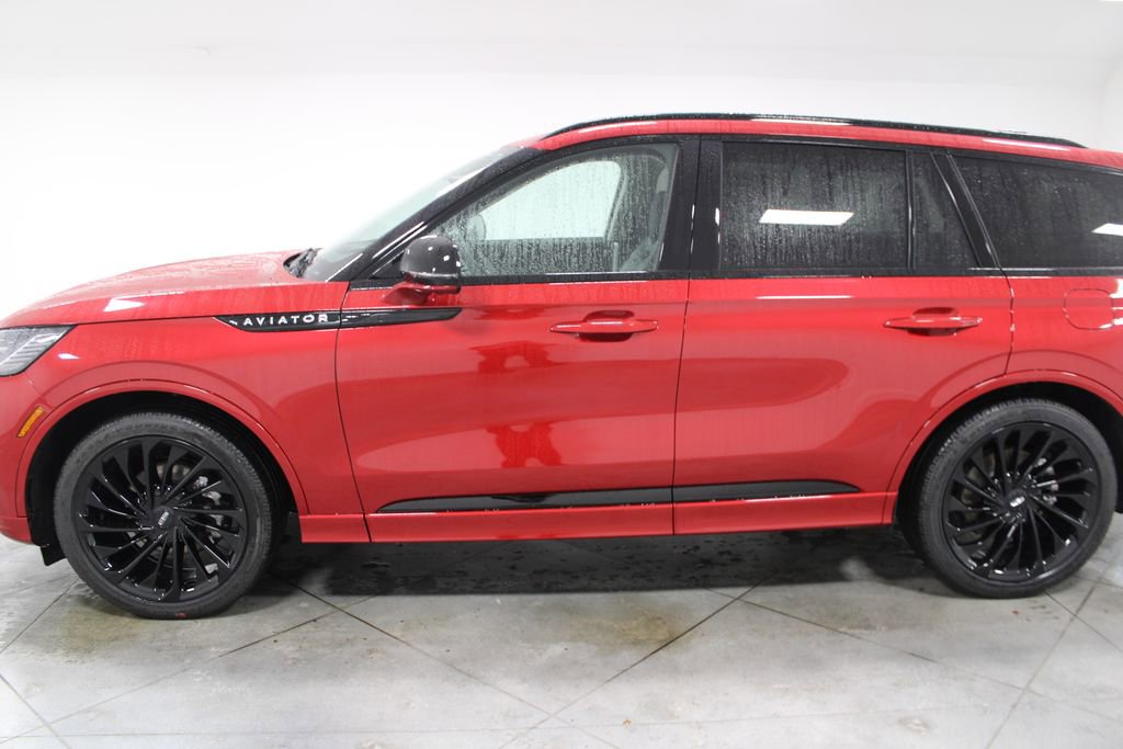 New 2026 Lincoln Aviator Reserve w/ Luxury Package RWD image 5