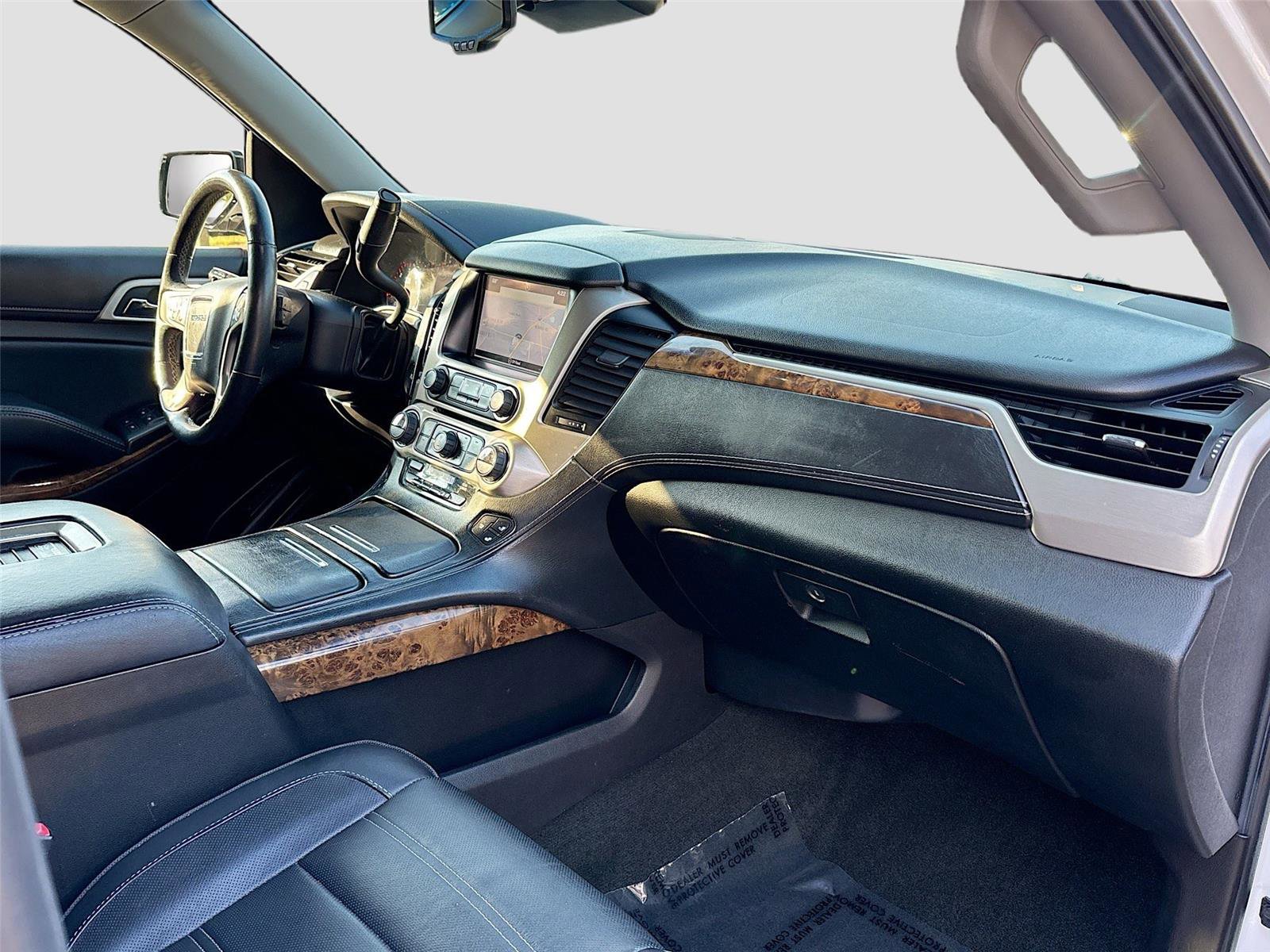 Used 2016 GMC Yukon Denali image 32