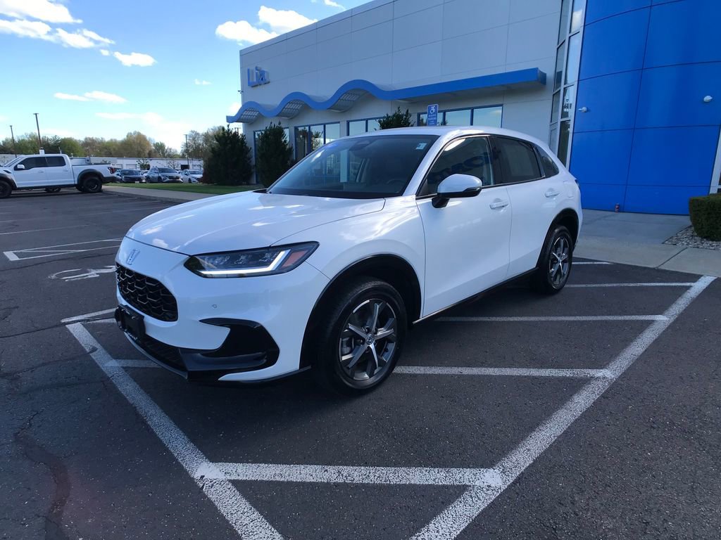 Certified 2025 Honda HR-V EX-L image 3