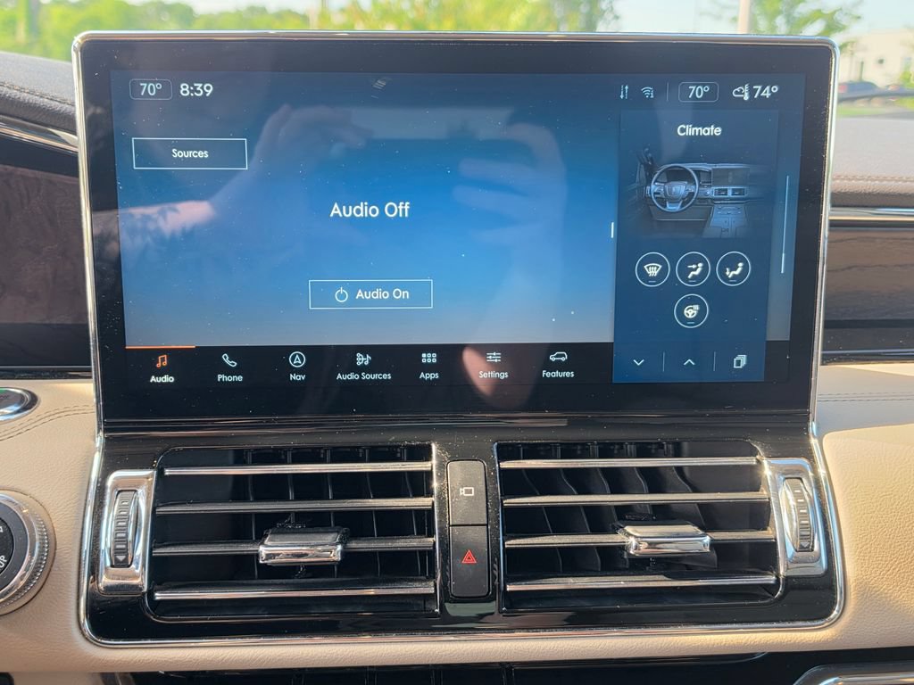Used 2022 Lincoln Navigator Reserve AWD/4WD image 25