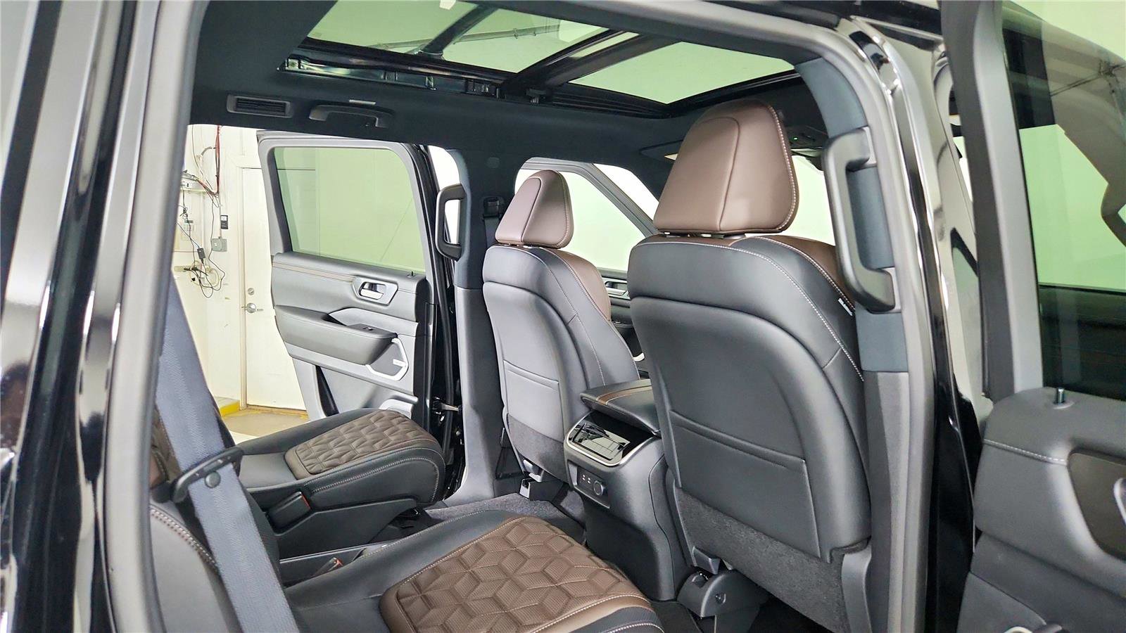 New 2026 Nissan Armada Platinum image 43